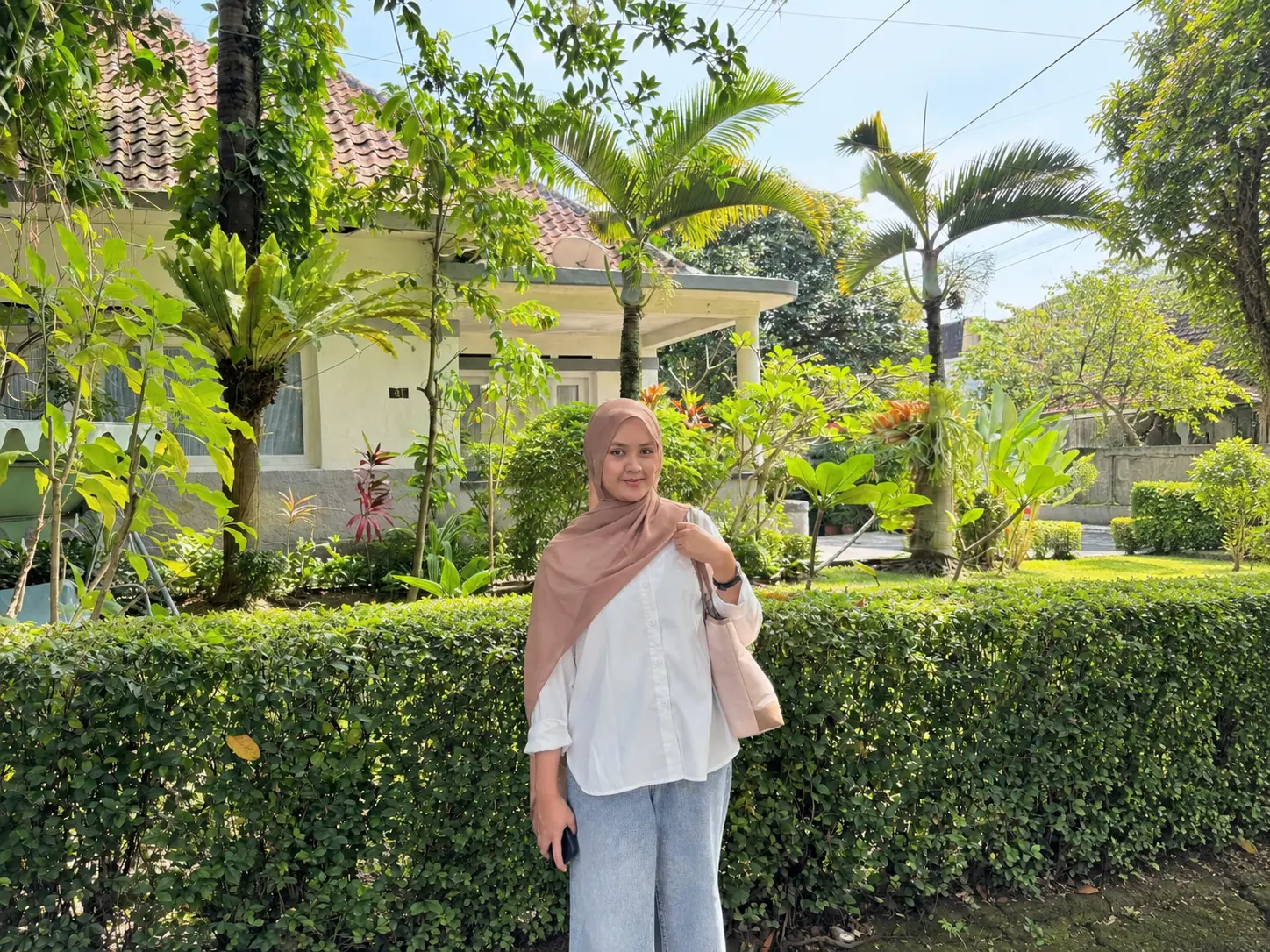 Talenia Hastian, S.H (AK3U Kemnaker Yogyakarta Batch 642)